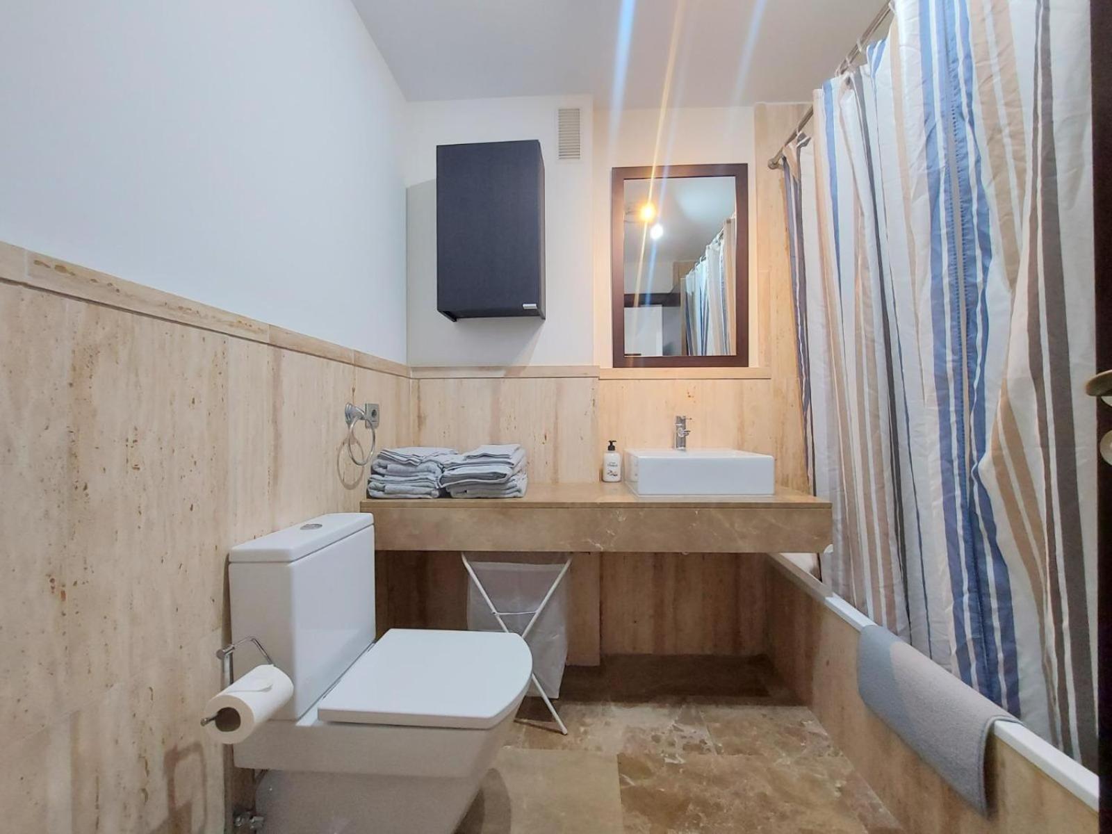 Ng Zenith - Apartament